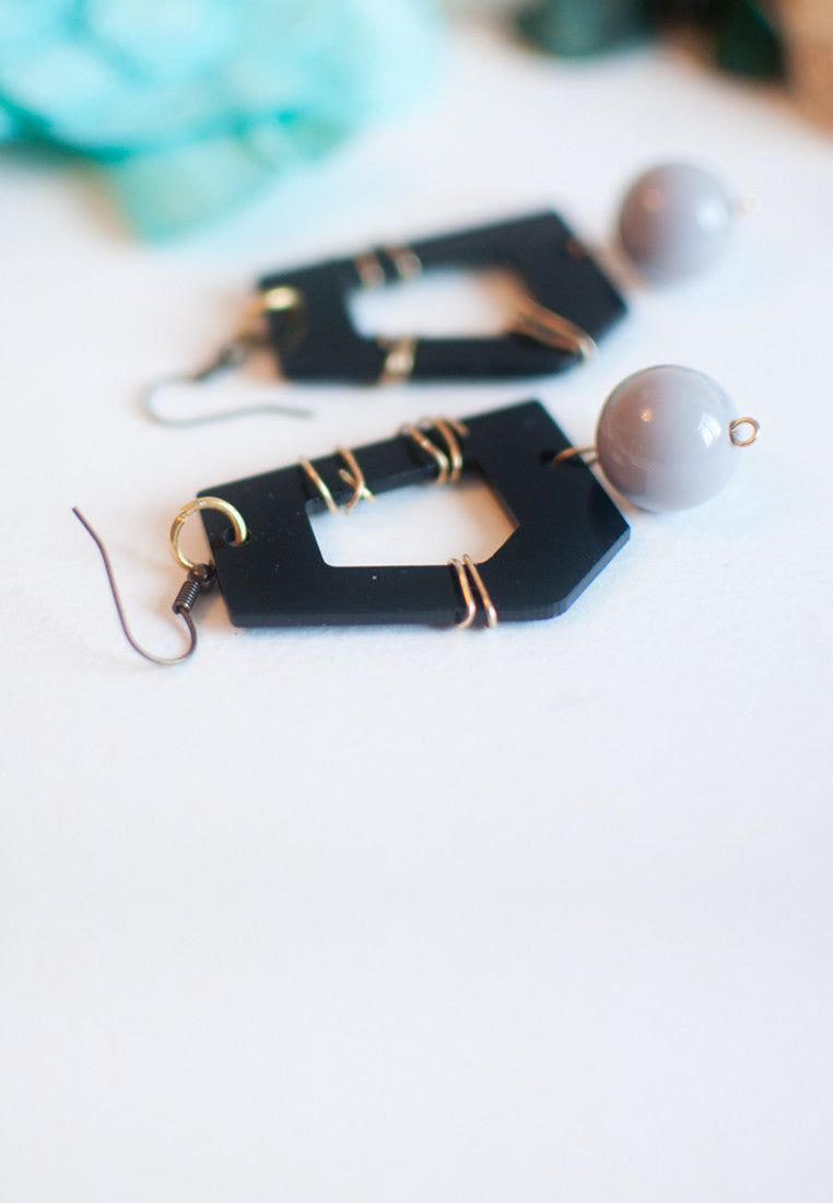 Grey Bridal Wedding Earrings - sanwaitsai