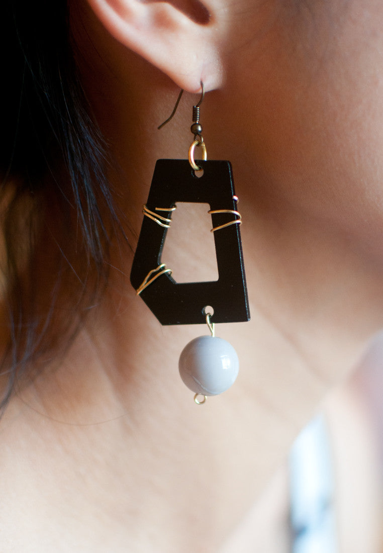 Grey Bridal Wedding Earrings - sanwaitsai