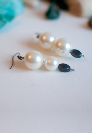 White Faux Pearl Earrings - sanwaitsai