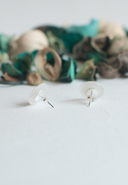 White Vintage Earrings - sanwaitsai