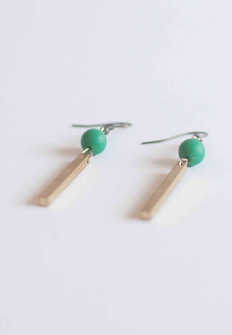 Brass Green Bead Earrings - sanwaitsai