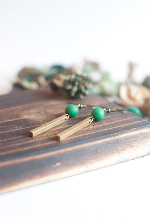 Brass Green Bead Earrings - sanwaitsai