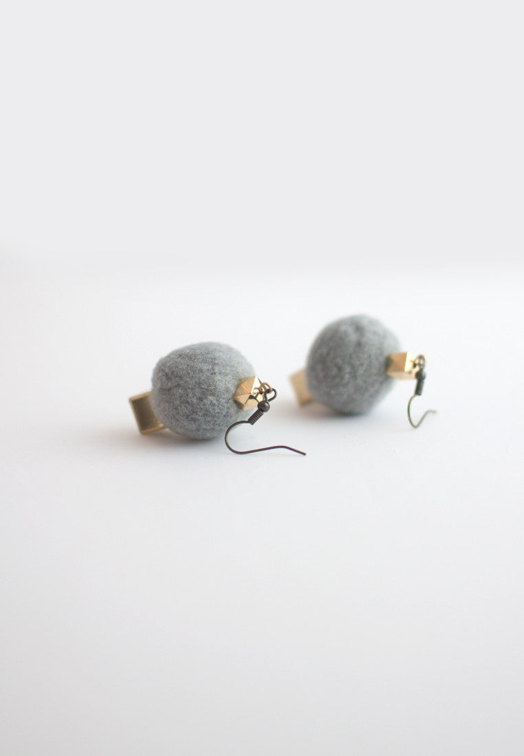 Wool Ball Metal Earrings - sanwaitsai - 4
