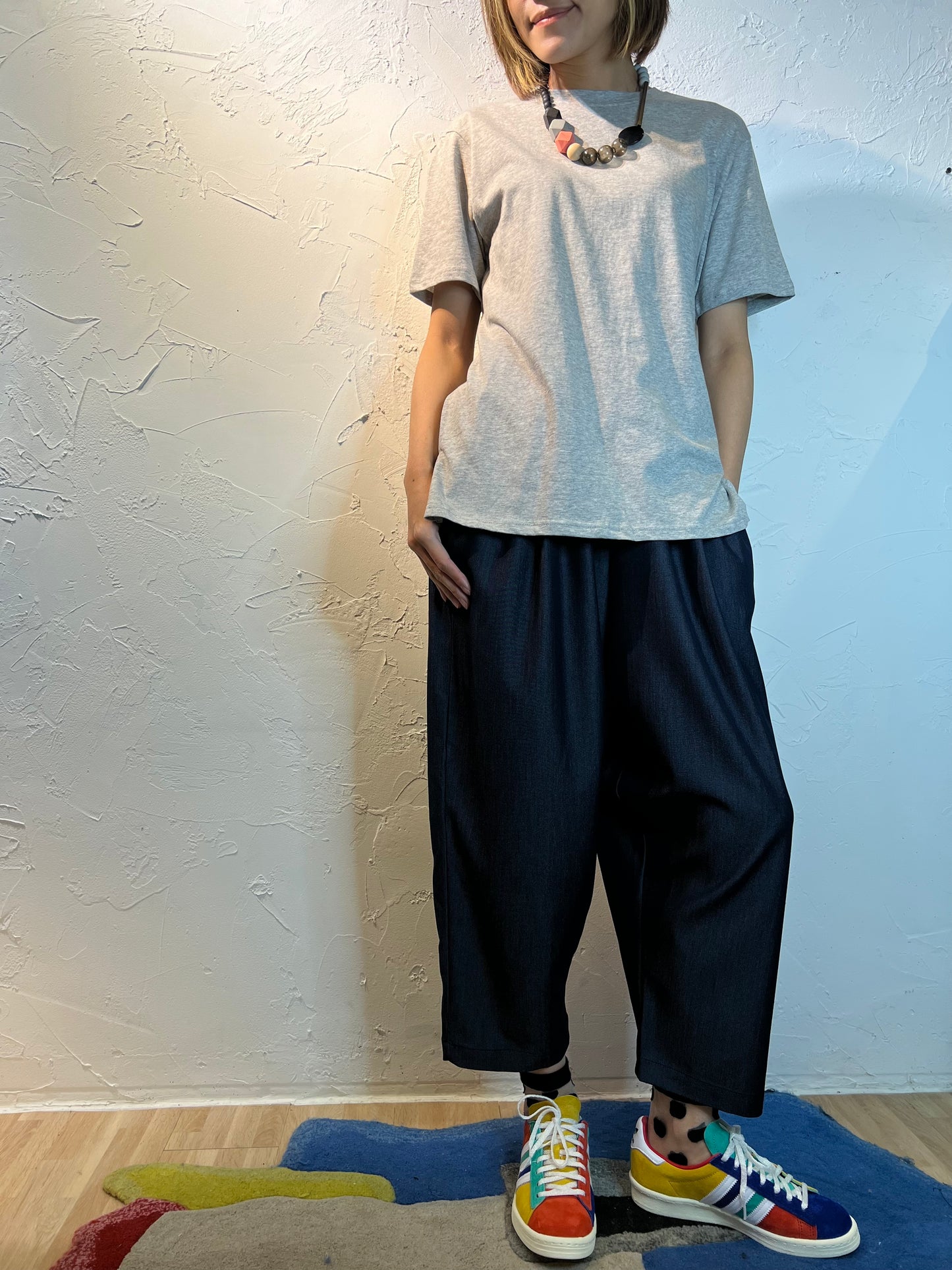 露背 T 卹