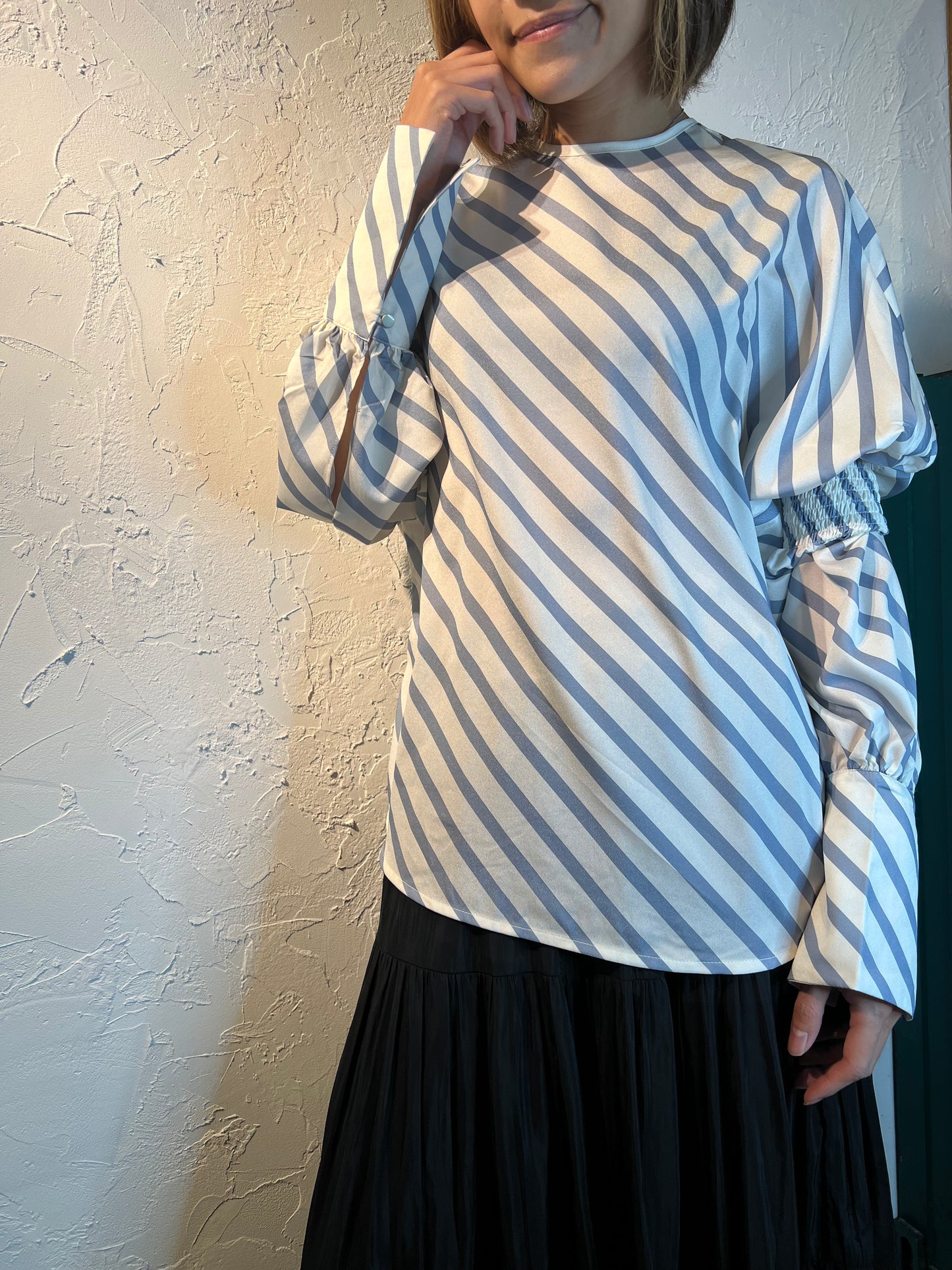 條紋長袖上衣