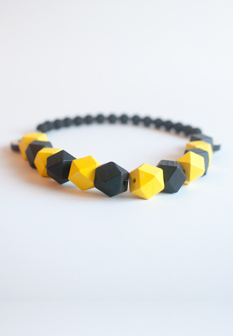 Bee Chunky Necklace - sanwaitsai