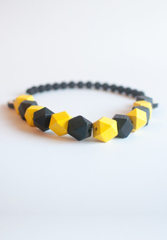 Bee Chunky Necklace - sanwaitsai