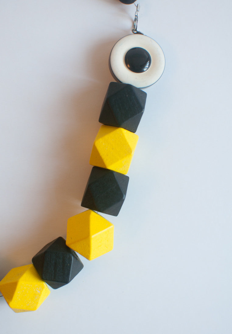 Bee Chunky Necklace - sanwaitsai