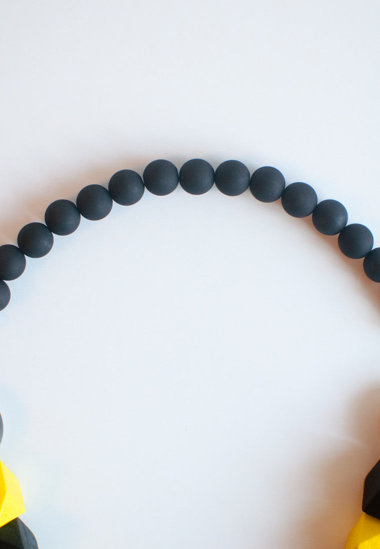 Bee Chunky Necklace - sanwaitsai
