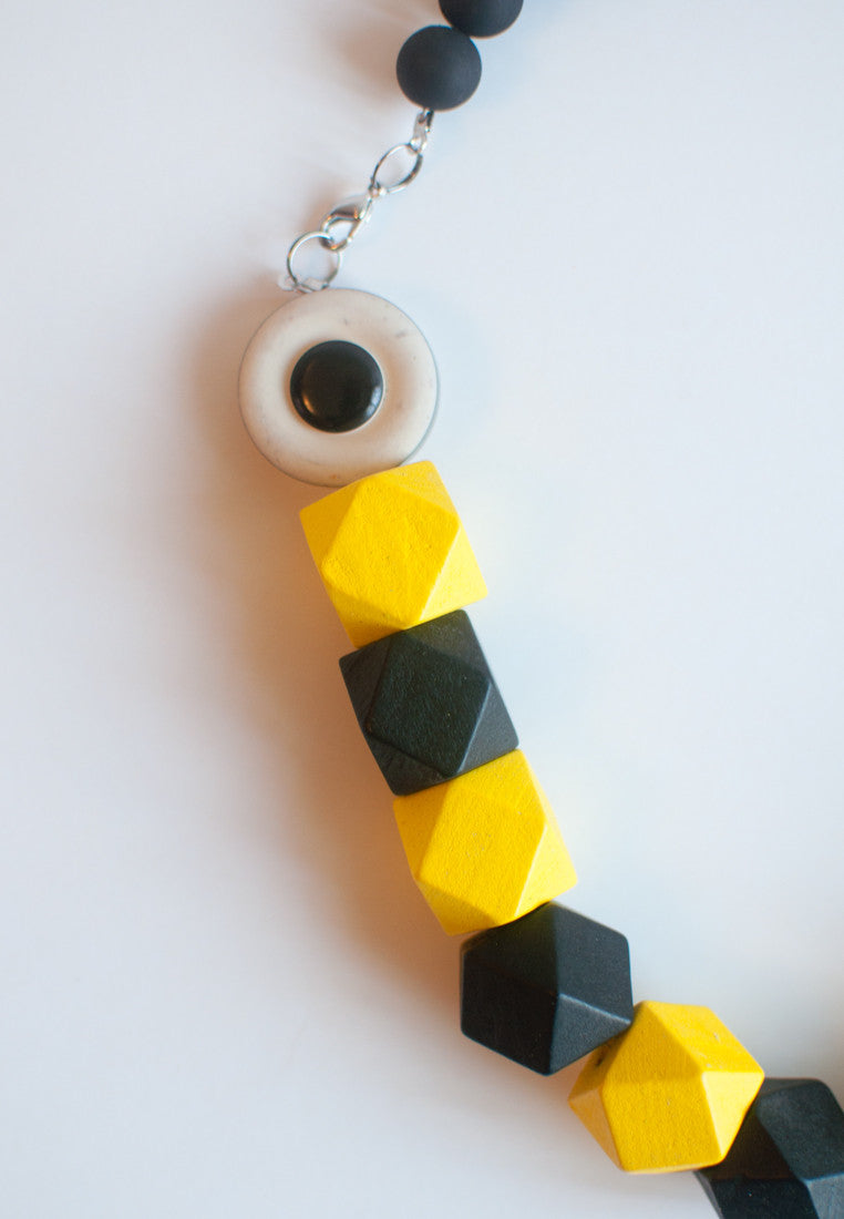 Bee Chunky Necklace - sanwaitsai