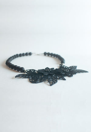 Black Lace Necklace - sanwaitsai