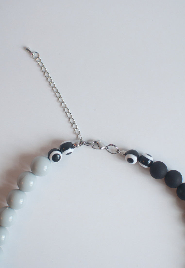 DIY Fabric Flower Necklace - sanwaitsai
