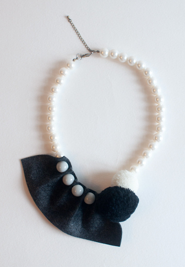Black & White Felt Necklace - sanwaitsai