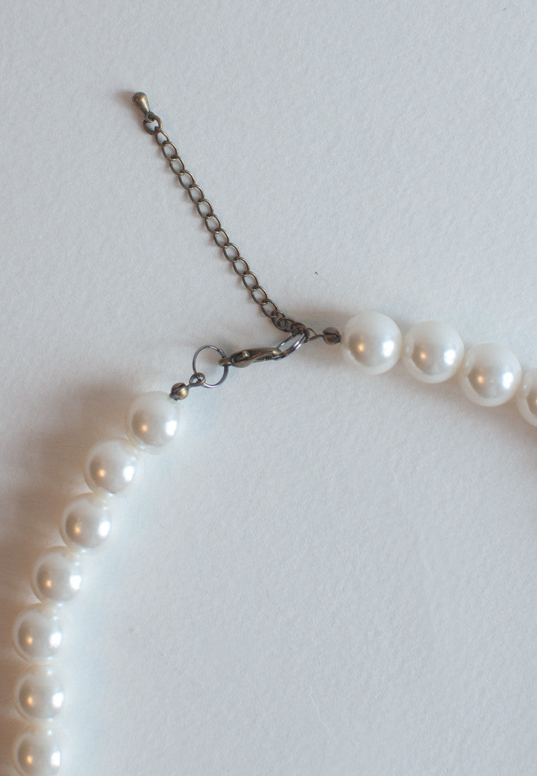 Black & White Felt Necklace - sanwaitsai