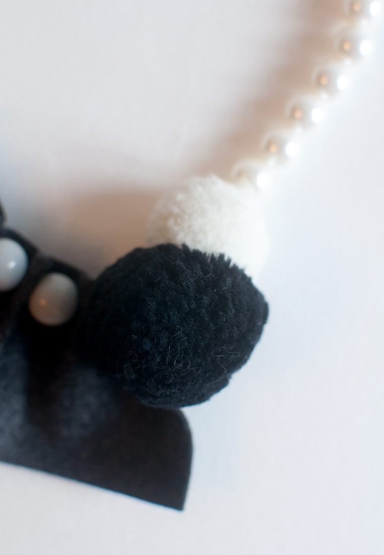 Black & White Felt Necklace - sanwaitsai