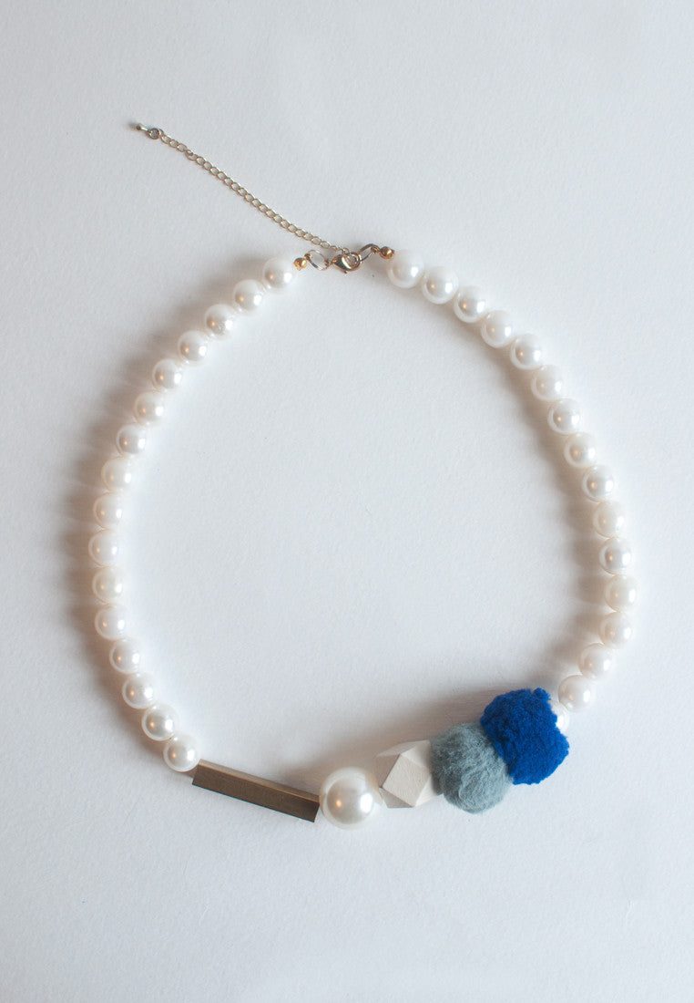 Felt Wood Pearl Necklace - sanwaitsai