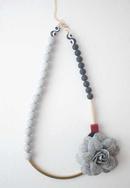 DIY Flower Necklace - sanwaitsai