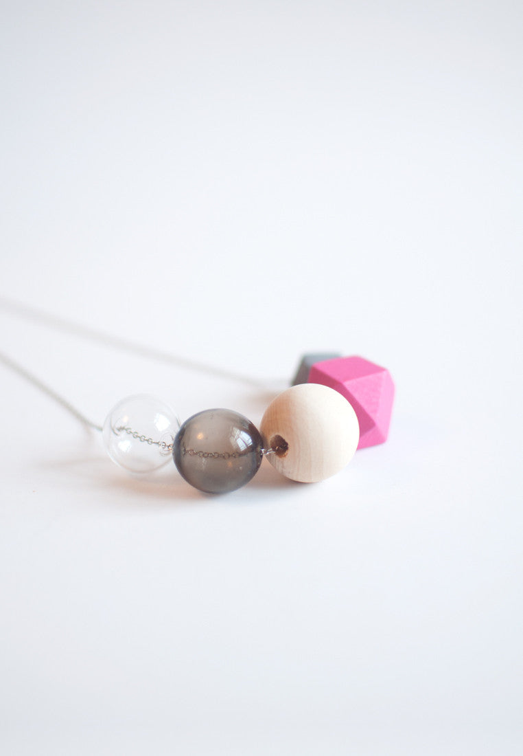 Pink Wooden Necklace - sanwaitsai
