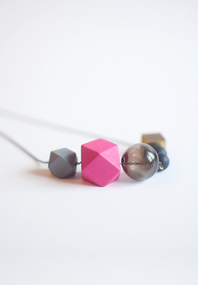 Pink Beads Glass Necklace - sanwaitsai