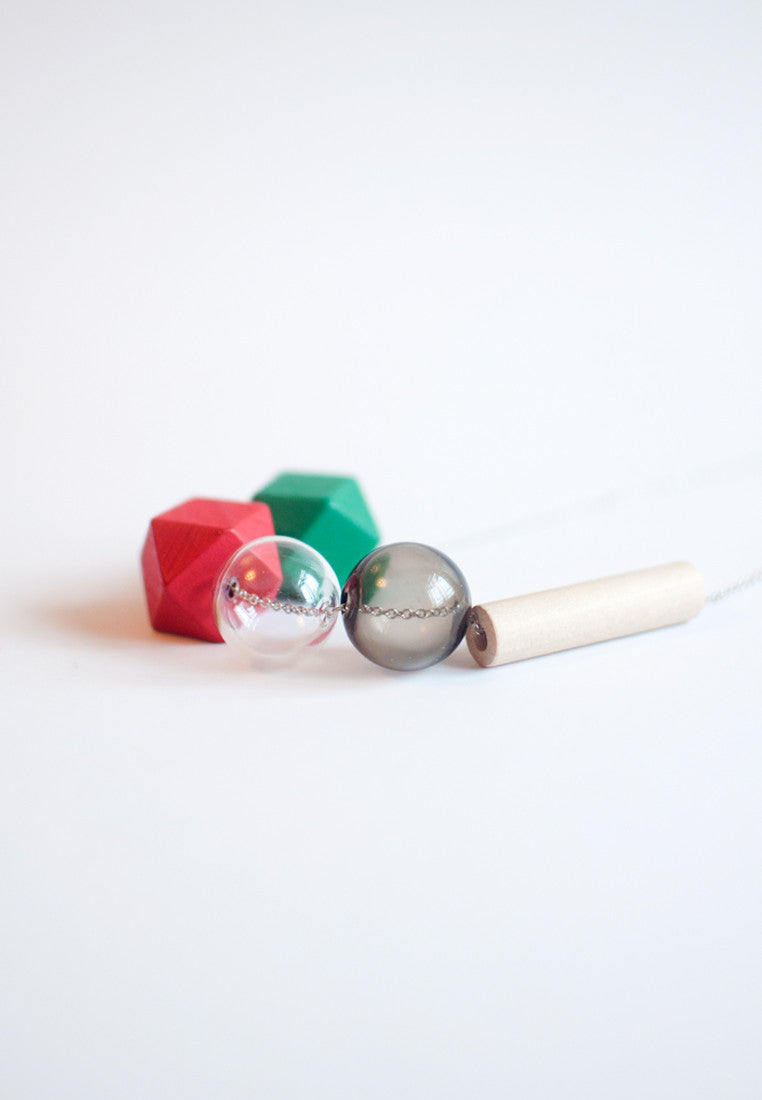 Green Red Glass Necklace - sanwaitsai