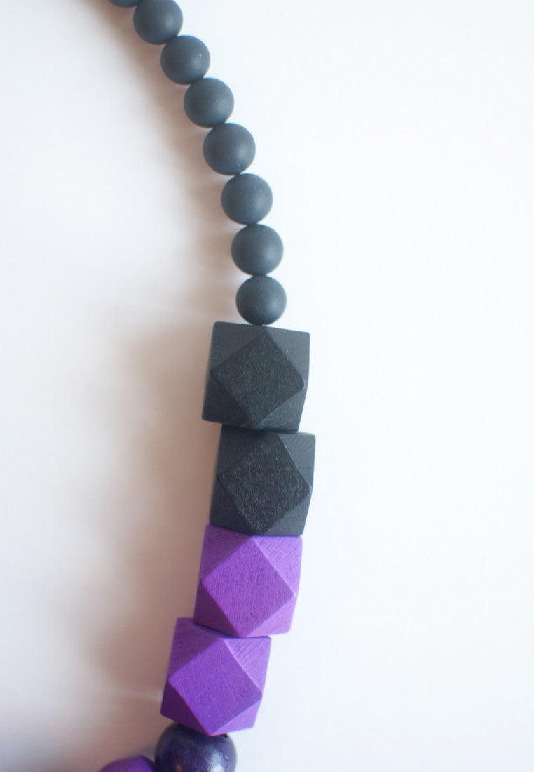 Purple Wood Necklace - sanwaitsai