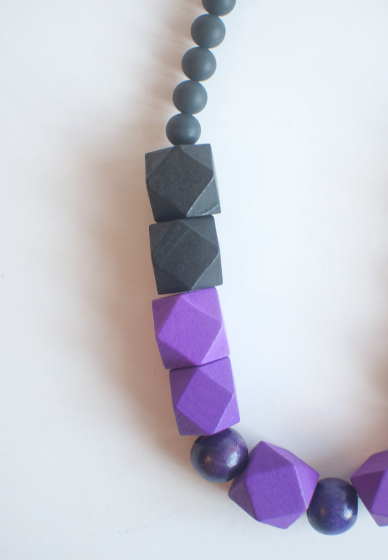 Purple Wood Necklace - sanwaitsai