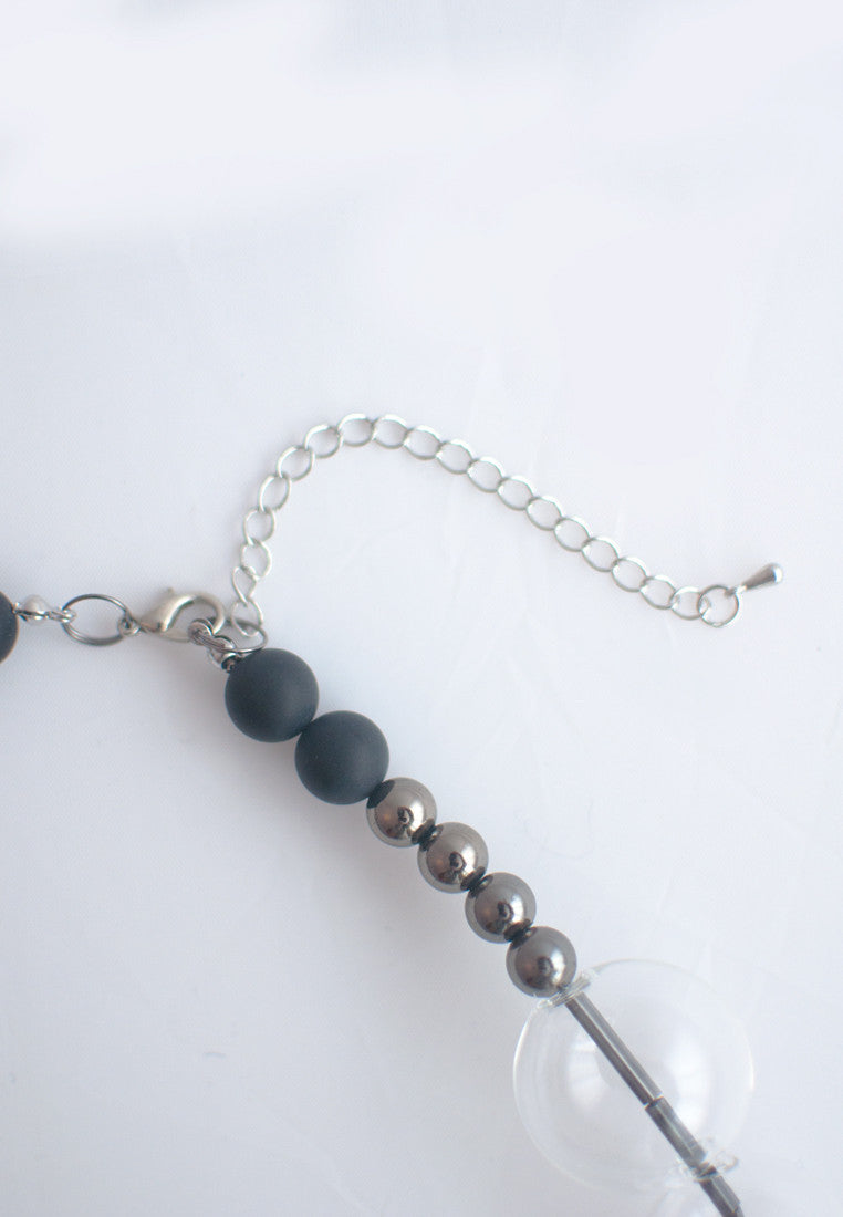 Metal Glass Bead Necklace - sanwaitsai
