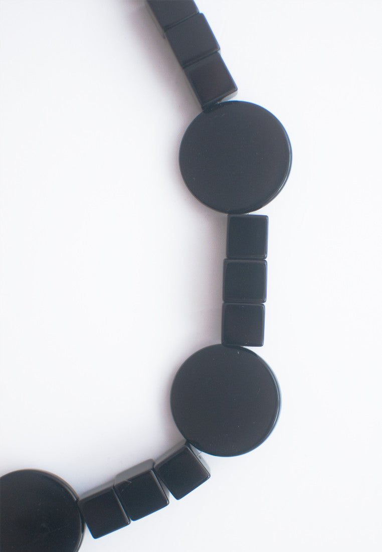 Black & White Necklace - sanwaitsai