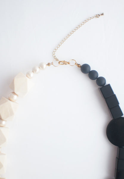 Black & White Necklace - sanwaitsai