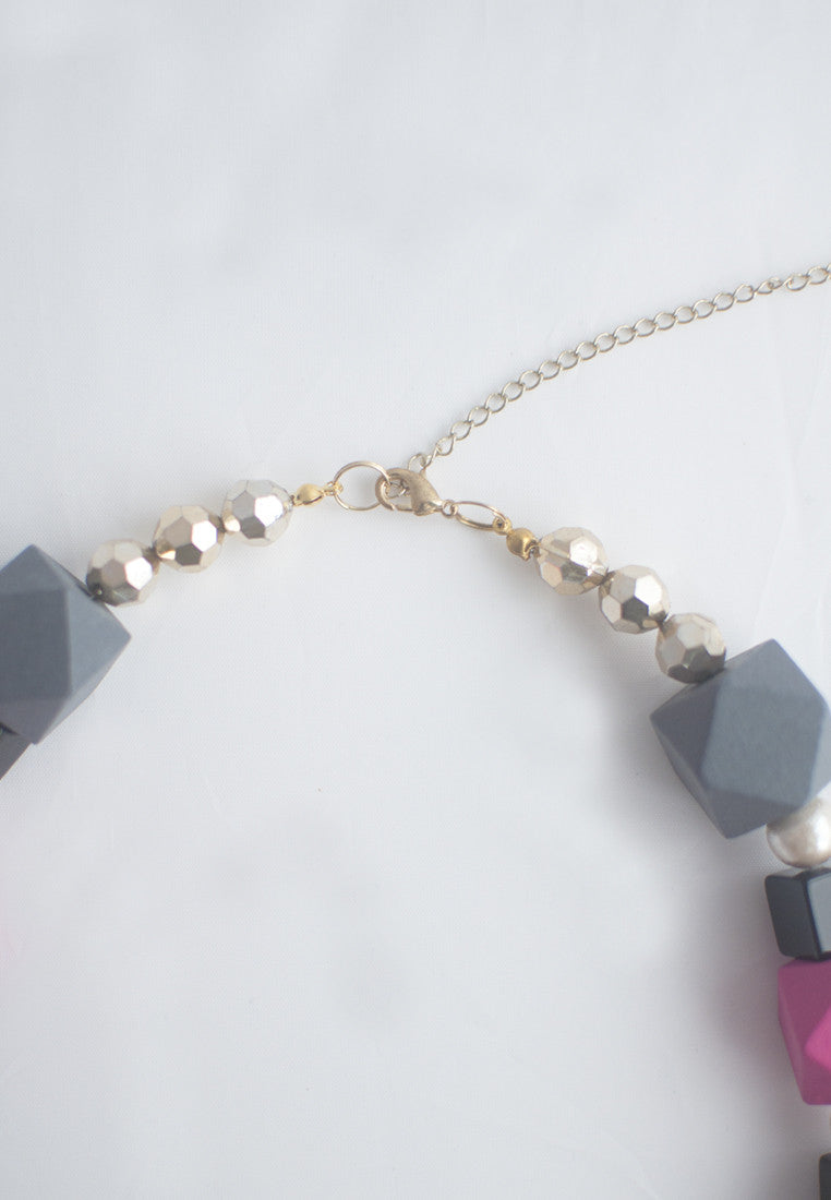 Bold Wood Necklace - sanwaitsai