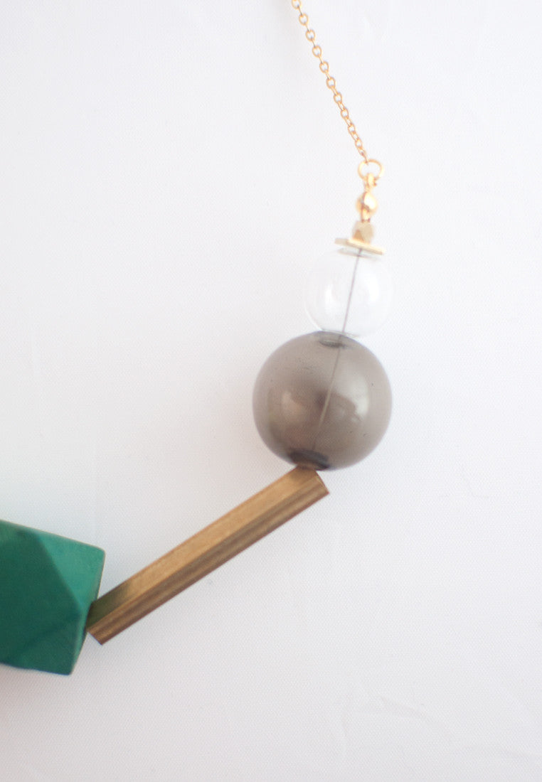 Green Glass Bead Necklace - sanwaitsai
