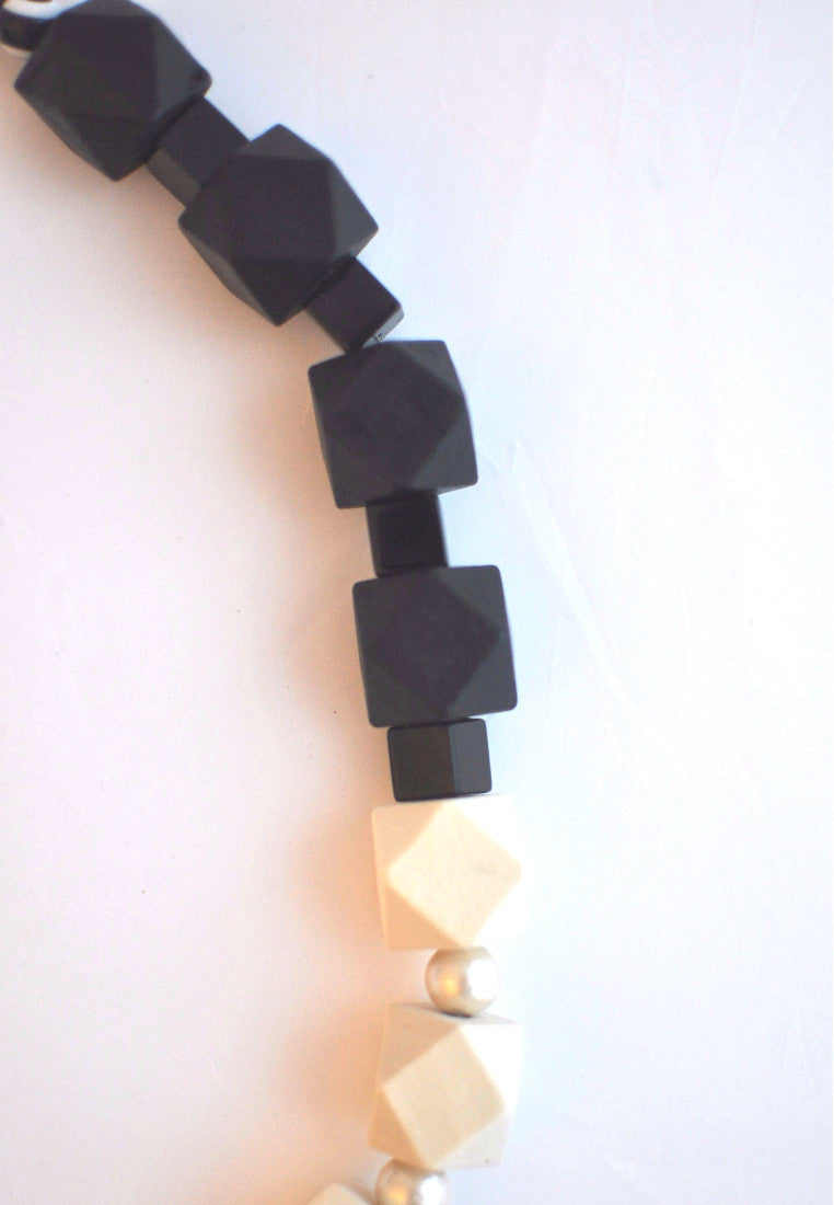 Black & White Wood Necklace - sanwaitsai - 2