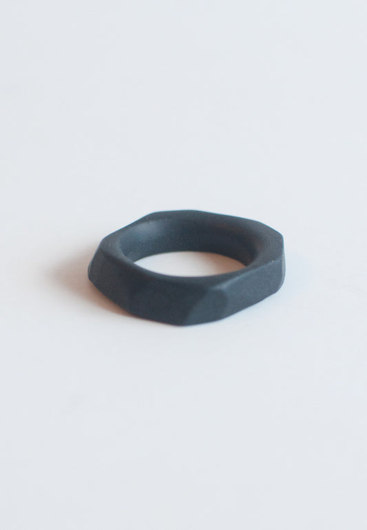 Black Clay Ring - sanwaitsai