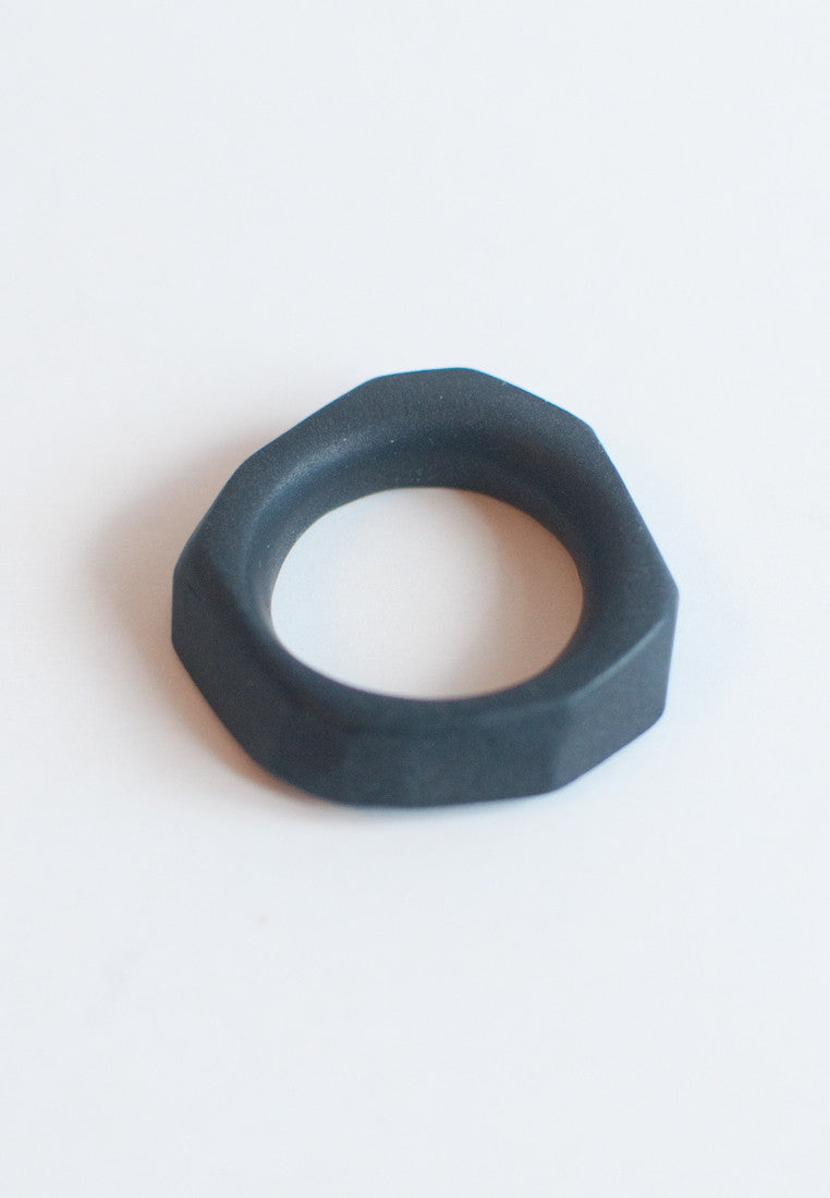 Black Clay Ring - sanwaitsai