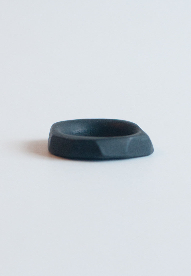 Black Clay Ring - sanwaitsai